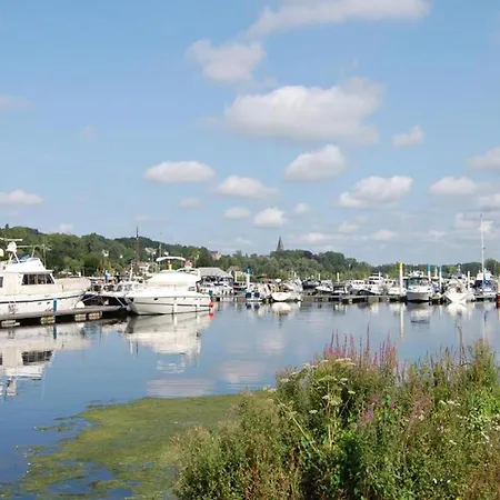 Botel House Boat Antigua