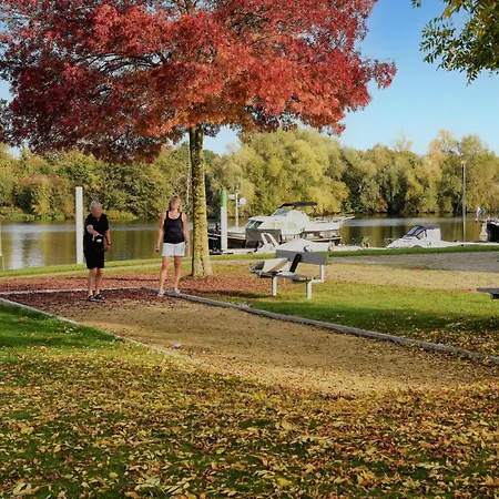 House Boat Antigua 4* 마스트리흐트