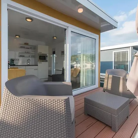House Boat Antigua